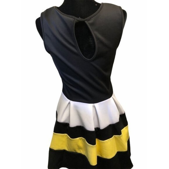 Darian Women's Dress Size Large - Picture 2 of 10